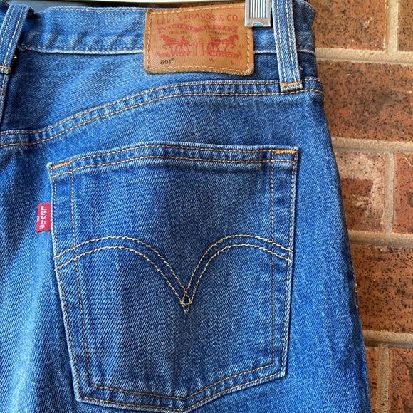 Levi's Blue 501 Frayed Hem Jeans - Picture 11 of 11